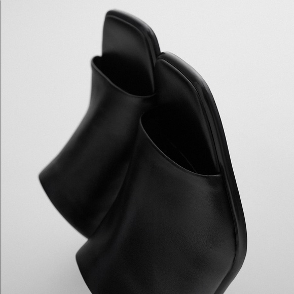 Zara TRF black leather minimalist heeled mules NWT - Picture 3 of 7